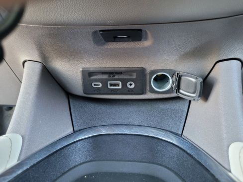 Used 2024 Chevrolet Malibu LT FWD image 21