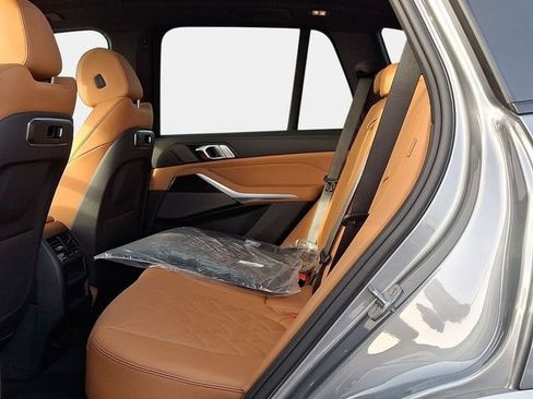 New 2026 BMW X5 xDrive40i AWD/4WD image 8