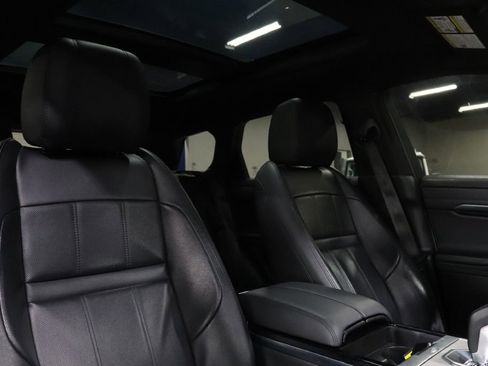 Used 2020 Land Rover Range Rover Evoque S image 24