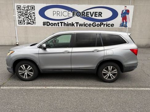 Used 2017 Honda Pilot EX image 5