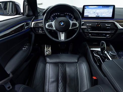 Certified 2023 BMW M550i xDrive image 3