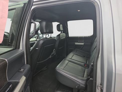 Used 2022 Ford F250 Lariat w/ Lariat Value Package AWD/4WD image 9