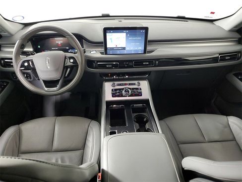 Used 2020 Lincoln Aviator Grand Touring w/ Class IV Trailer Tow Package image 15