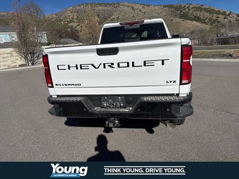 Used 2025 Chevrolet Silverado 3500 LTZ w/ LTZ Plus Package AWD/4WD image 8