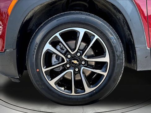 Used 2024 Chevrolet TrailBlazer LT FWD image 35