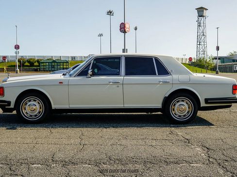 Used 1989 Rolls-Royce Silver Spirit RWD image 3