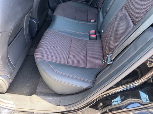 Used 2025 Nissan Kicks SR AWD/4WD image 13