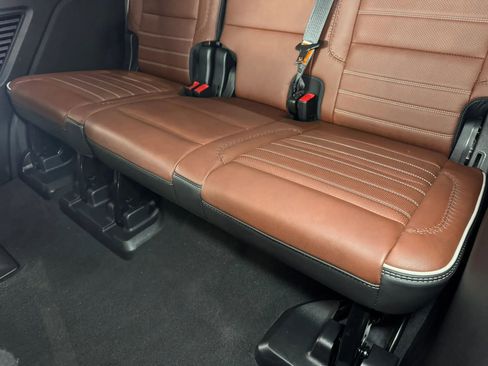 Used 2023 GMC Yukon Denali Ultimate image 25