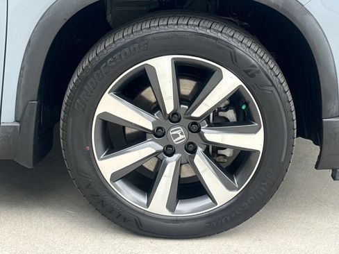 Certified 2024 Honda Pilot Touring image 11
