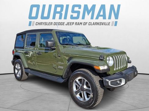 Used 2022 Jeep Wrangler Unlimited Sahara w/ Cold Weather Group AWD/4WD image 1