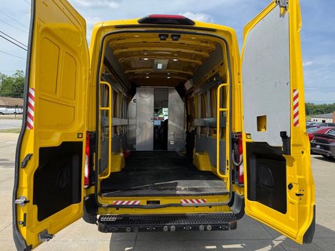 Used 2022 Ford Transit 250 148 High Roof Extended w/ Parcel Delivery Package RWD image 51