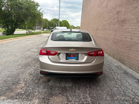 Used 2023 Chevrolet Malibu LT FWD image 4