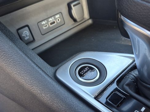 Certified 2024 Nissan Sentra SV FWD image 27