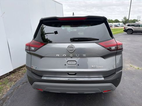 Used 2023 Nissan Rogue SV AWD/4WD image 9
