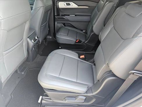 New 2026 Ford Explorer Active w/ Active Comfort Package image 16