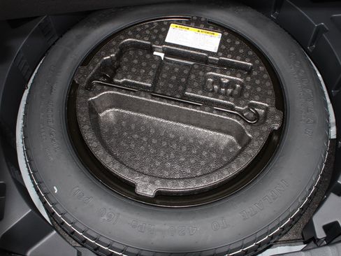 New 2026 Toyota Corolla Cross L image 9