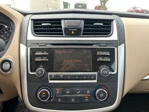 Used 2016 Nissan Altima 2.5 S w/ Power Driver Seat Package image 16