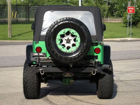 Used 2005 Jeep Wrangler Rubicon image 16
