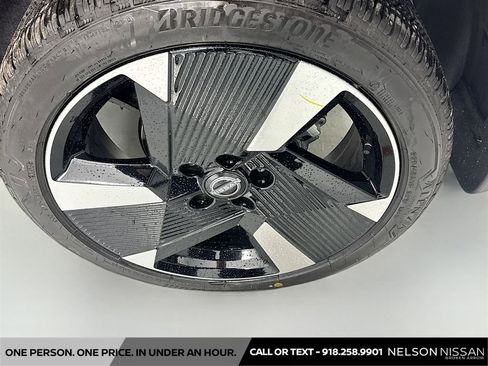 New 2026 Nissan Kicks SR w/ SR Premium Package image 30