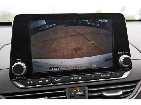 Used 2024 Nissan Altima 2.5 SV AWD/4WD image 14
