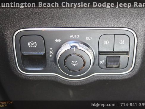 Used 2022 Mercedes-Benz GLB 250 image 19