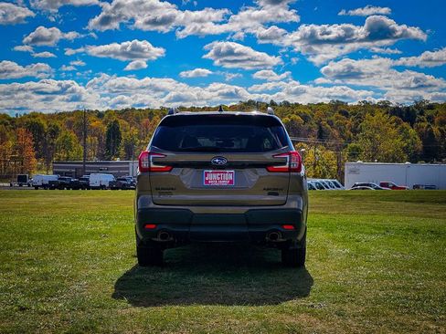 Used 2023 Subaru Ascent Onyx Edition image 5