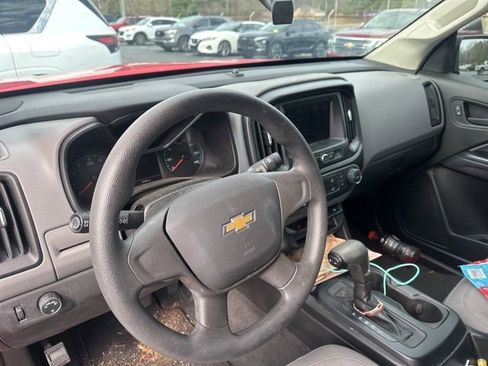 Used 2020 Chevrolet Colorado W/T w/ Custom Special Edition image 4