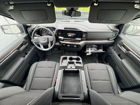 New 2025 GMC Sierra 1500 Elevation image 51