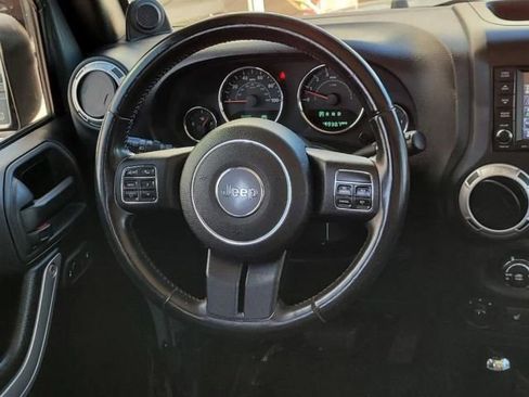 Used 2014 Jeep Wrangler Unlimited Rubicon w/ Dual Top Group AWD/4WD image 24
