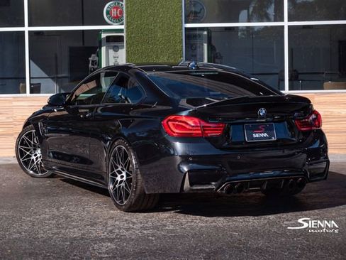 Used 2018 BMW M4 Coupe image 4