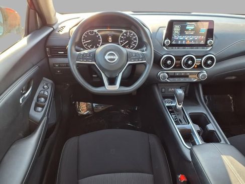 Used 2024 Nissan Sentra SV image 4