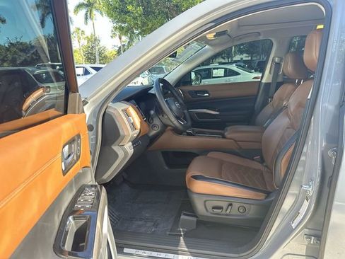 Used 2024 Nissan Pathfinder Platinum w/ Cargo Package FWD image 14