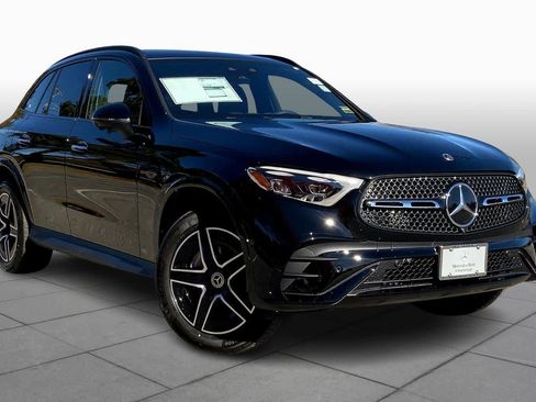 Used 2026 Mercedes-Benz GLC 300 4MATIC image 2