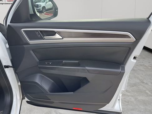 Used 2018 Volkswagen Atlas SEL image 13