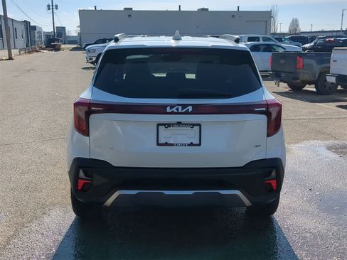 Used 2024 Kia Seltos S image 13