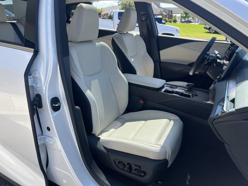 Used 2024 Lexus RX 350 AWD w/ Convenience Package image 12