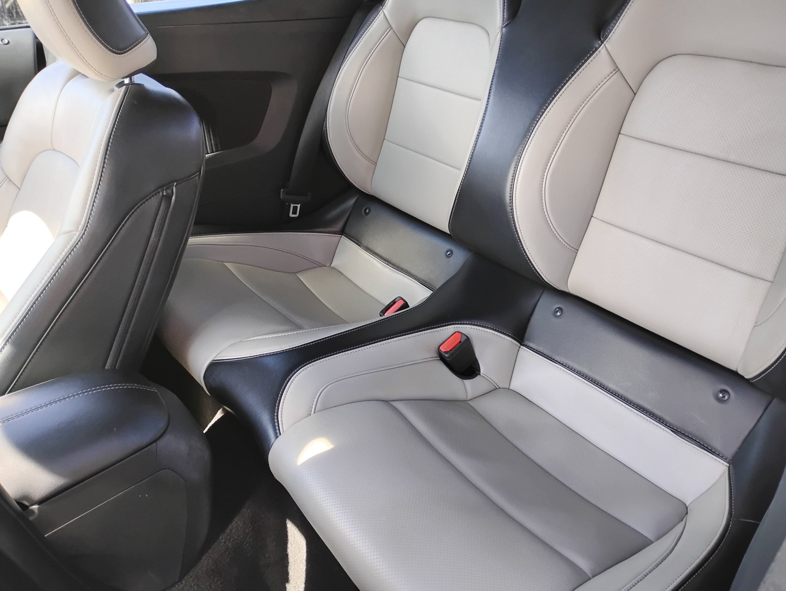 Used 2024 Ford Mustang Premium RWD image 23
