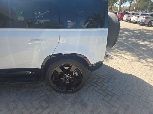 Used 2024 Land Rover Defender 110 X-Dynamic SE image 55