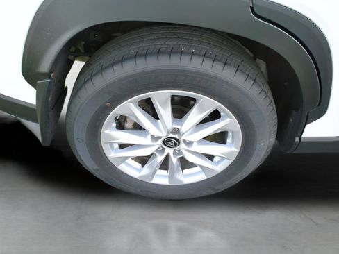 Certified 2023 Toyota Corolla Cross LE AWD/4WD image 27