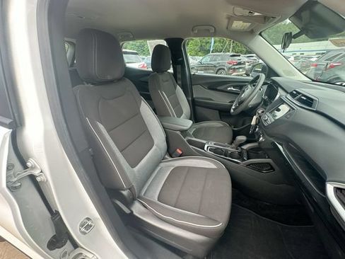 Used 2023 Chevrolet TrailBlazer LS AWD/4WD image 30