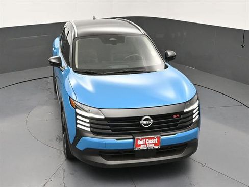 Certified 2025 Nissan Kicks SR FWD image 37