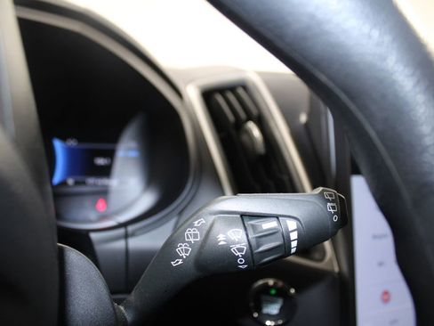 Used 2024 Ford Edge SE image 35