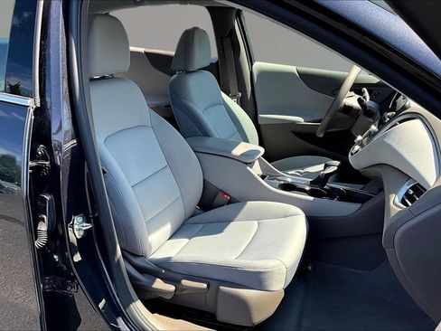 Used 2022 Chevrolet Malibu LS w/ Driver Confidence Package II FWD image 24