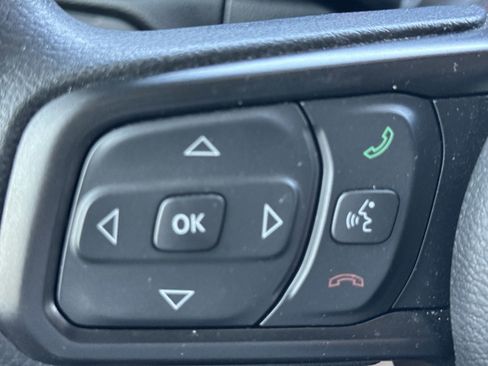 Used 2025 Jeep Wrangler Unlimited Sport AWD/4WD image 25