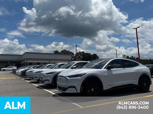 Used 2024 BMW i4 xDrive40i AWD/4WD image 47