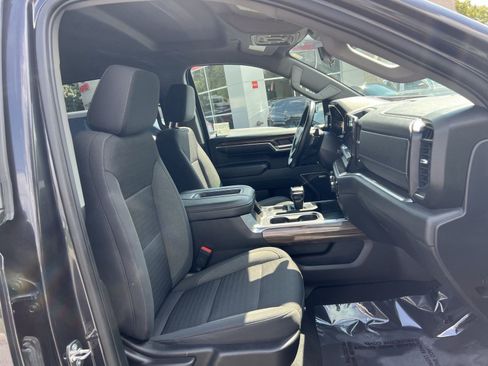 Used 2022 Chevrolet Silverado 1500 LT Trail Boss w/ Convenience Package II AWD/4WD image 26