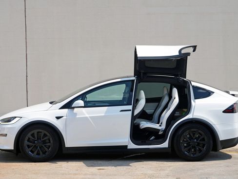 Used 2022 Tesla Model X AWD/4WD image 53