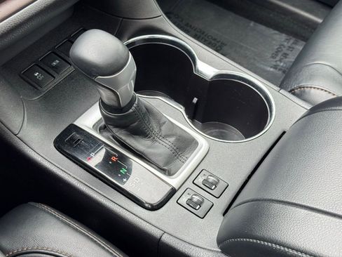 Used 2018 Toyota Highlander XLE image 40