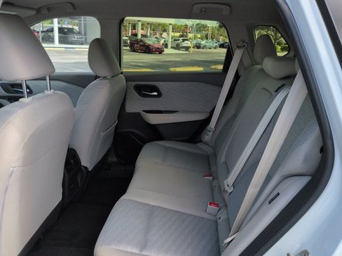 Certified 2023 Nissan Rogue SV FWD image 14
