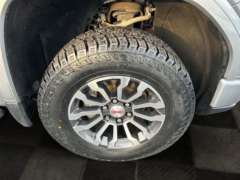 Certified 2023 GMC Sierra 1500 AT4 w/ AT4 Premium Package AWD/4WD image 10